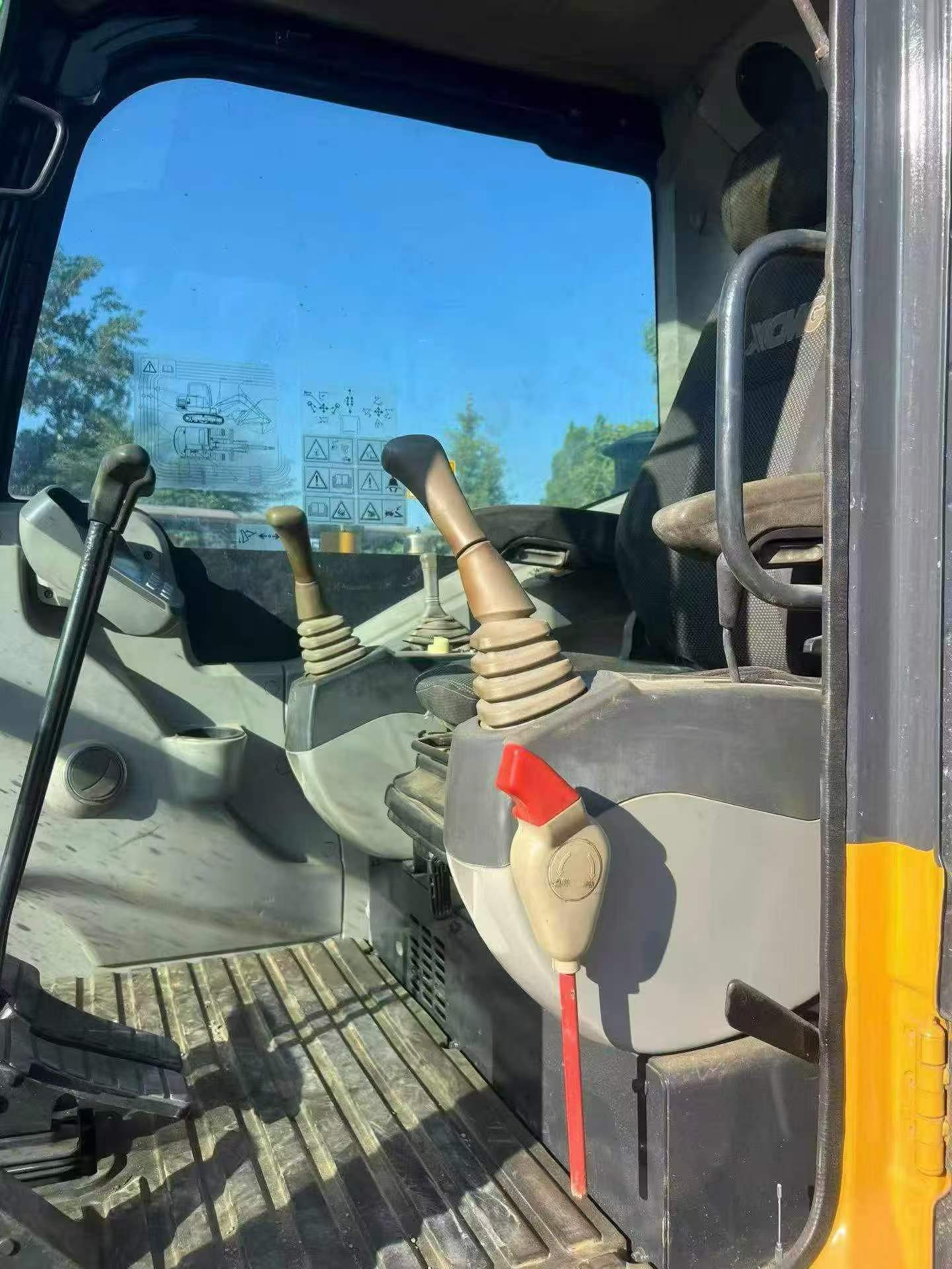 Buy XCMG XE60 Used Excavator / 6