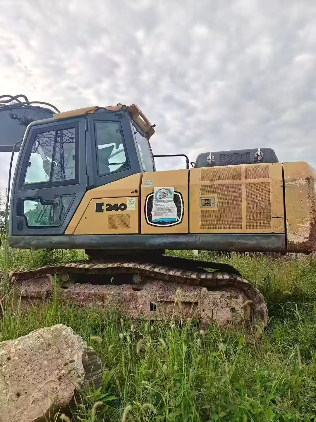 Buy JohnDeere E210 Used Excavator / 4