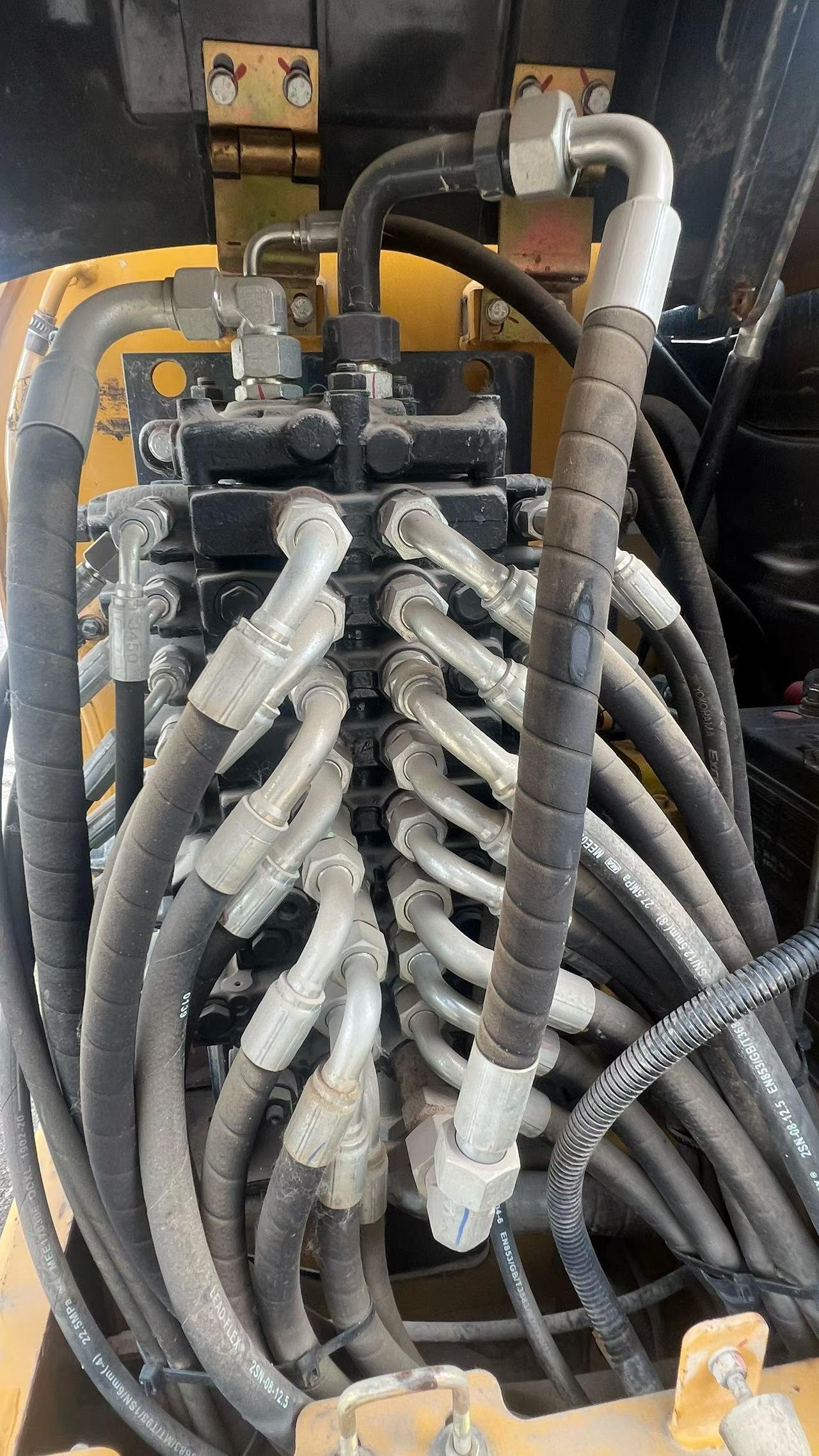 Buy XCMG XE60 Used Excavator / 4