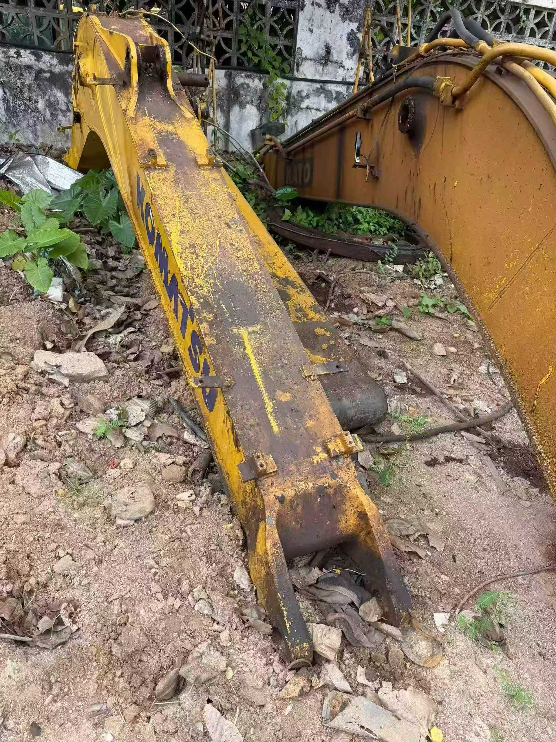 Buy Komatsu PC130 Used Excavator / 2
