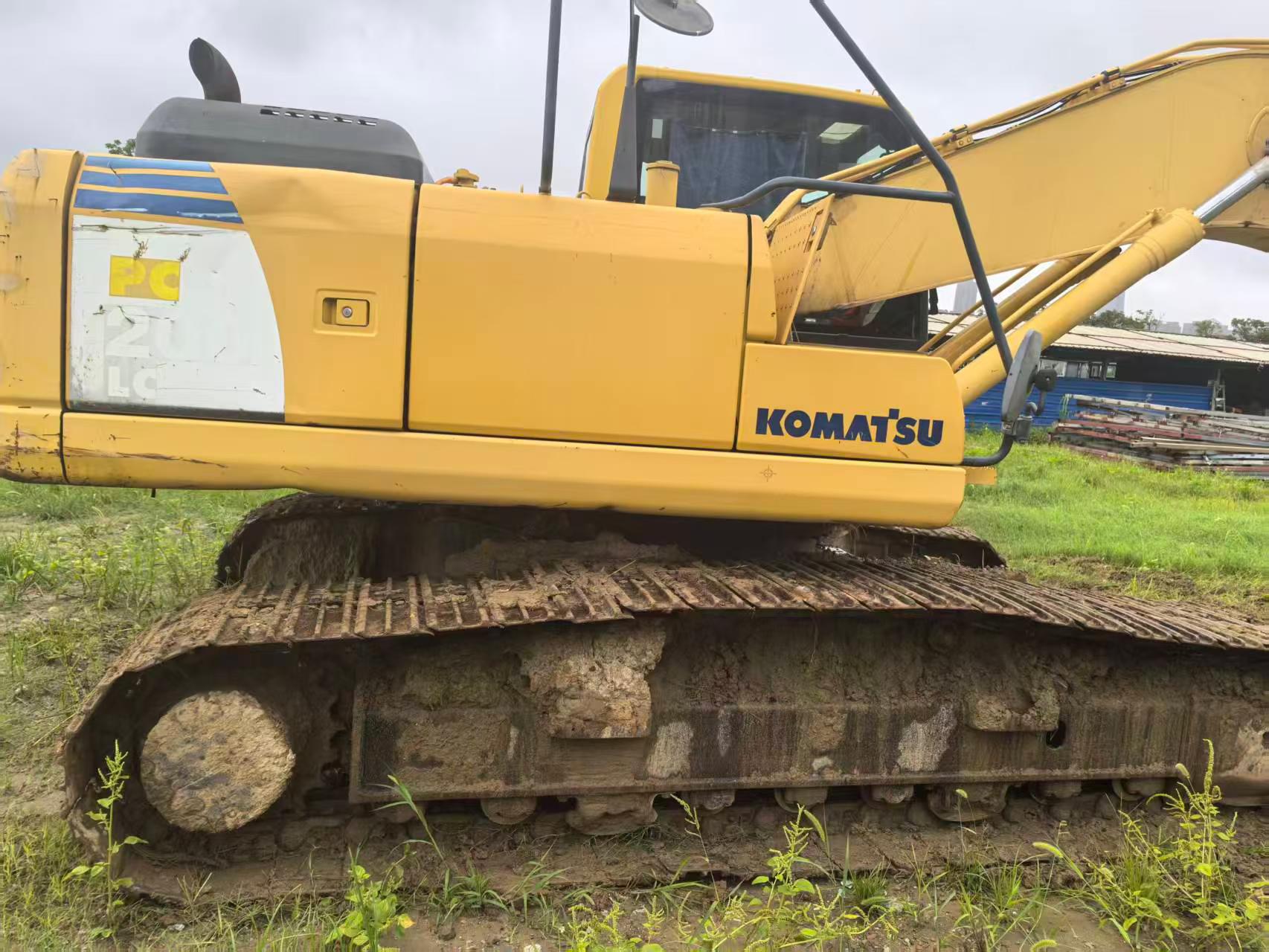 Buy Komatsu PC200-8 Used Excavator / 6