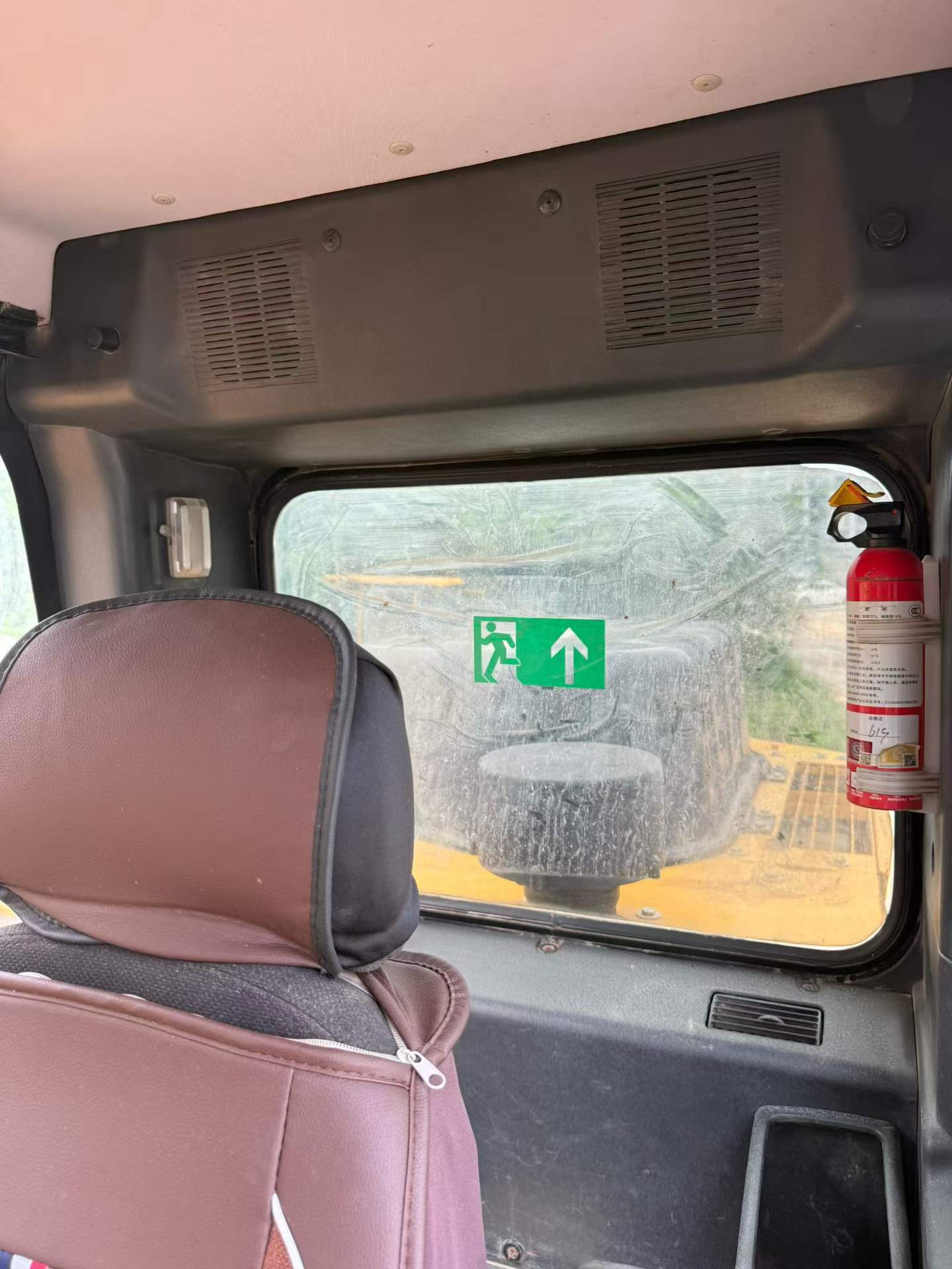 Buy Sany SY200C Used Excavator / 9