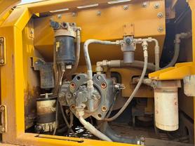 Buy XCMG XE200DA Used Excavator / 2 Buy XCMG XE200DA Used Excavator / 2