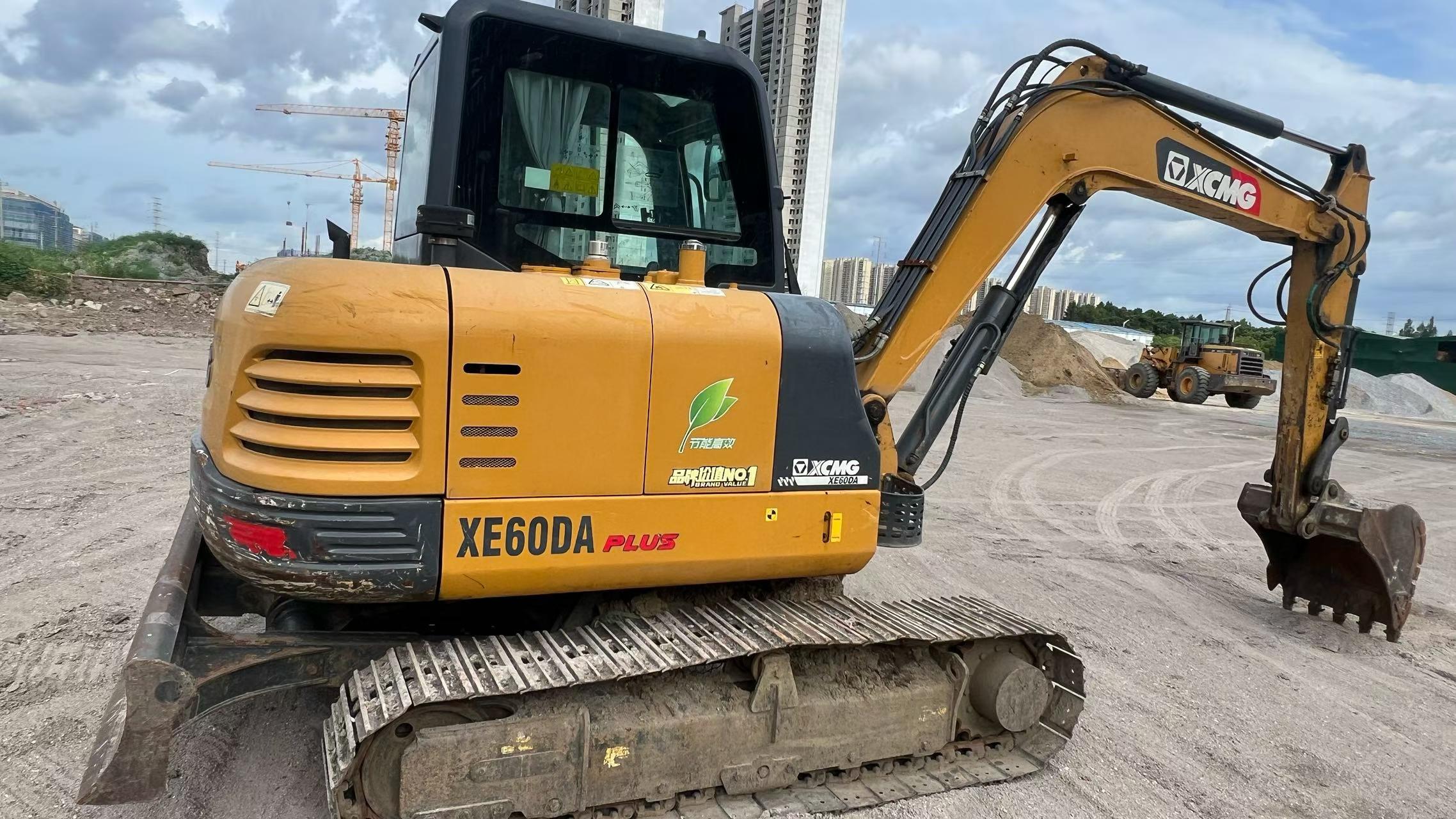 Buy XCMG XE60DA Used Excavator / 2