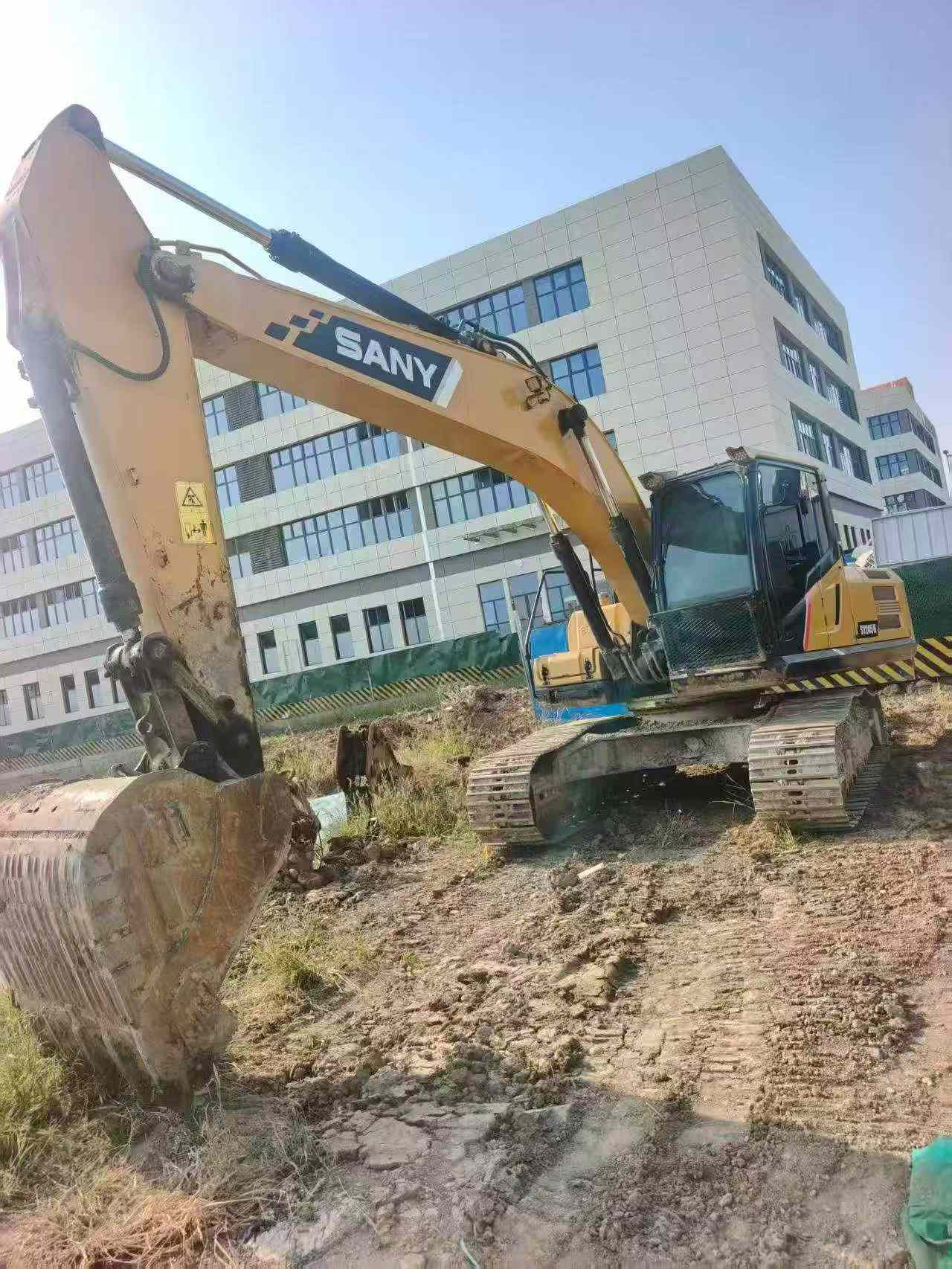 Buy Sany SY225H Used Excavator / 4