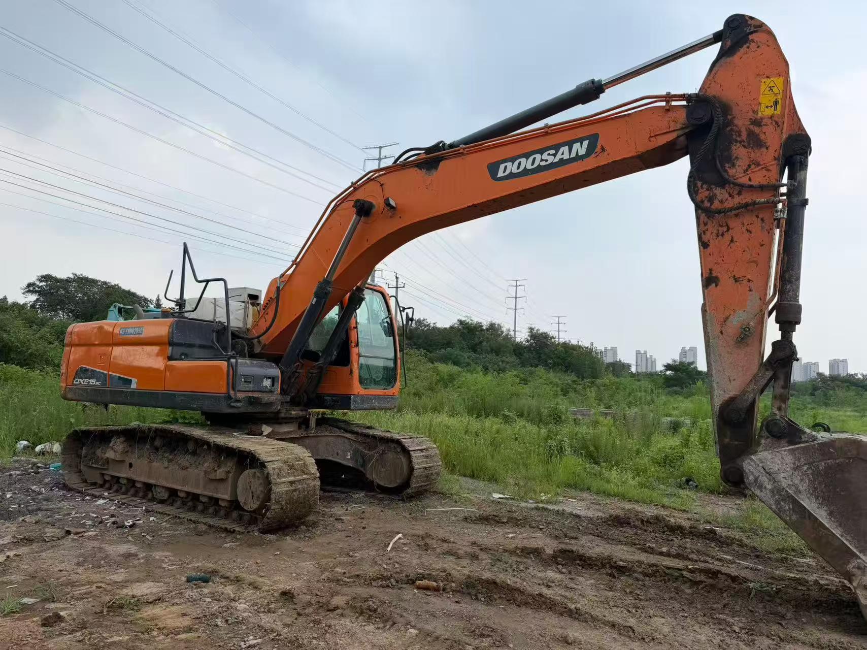 Buy Doosan DH215-7 Used Excavator / 9