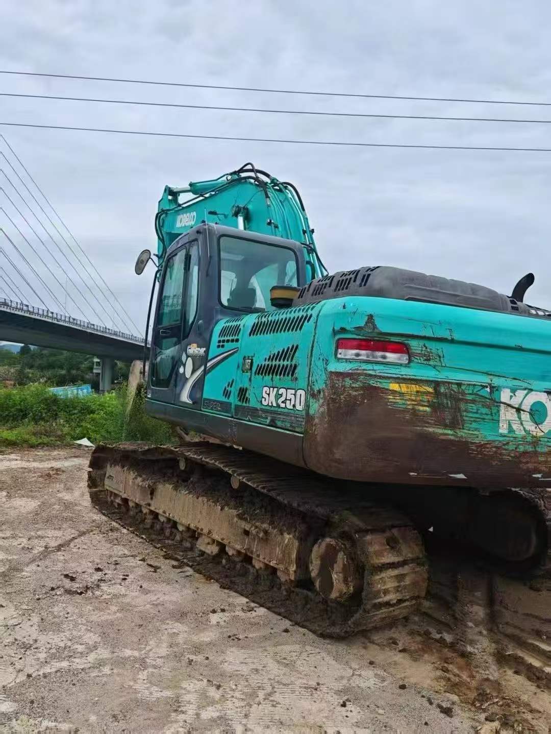 Buy Kobelco SK250 Used Excavator / 2