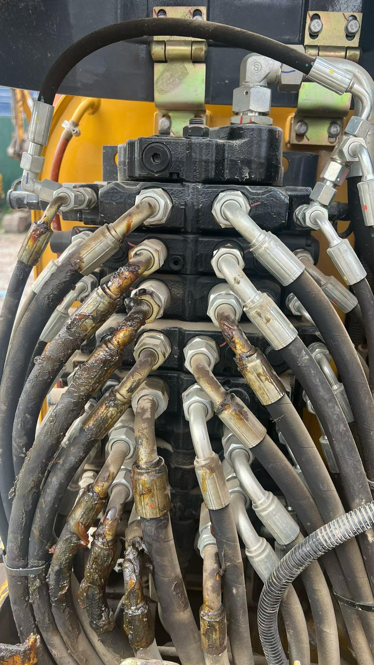 Buy XCMG XE60DA Used Excavator / 6