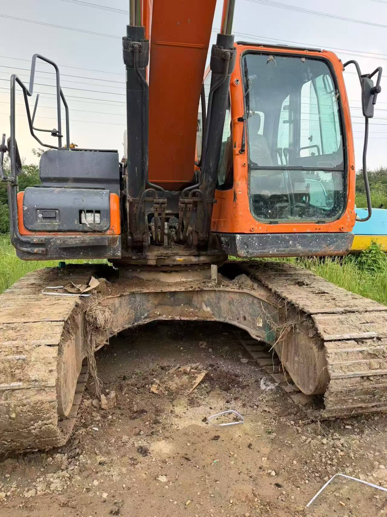 Buy Doosan DH215-7 Used Excavator / 4