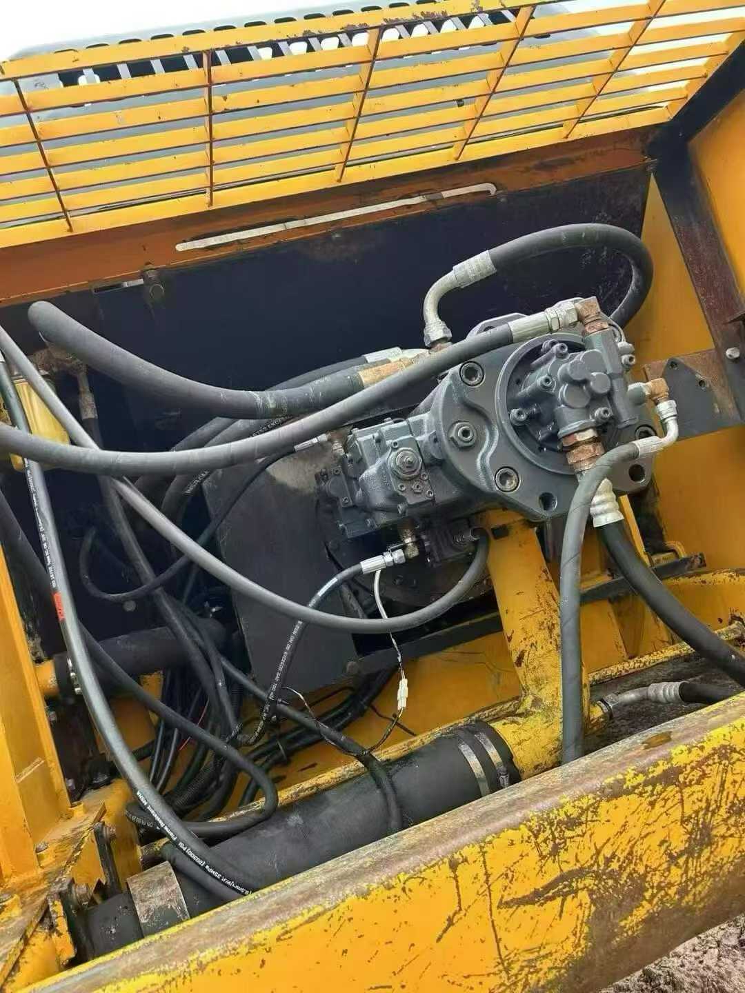 Buy Kato HD1430 Used Excavator / 7