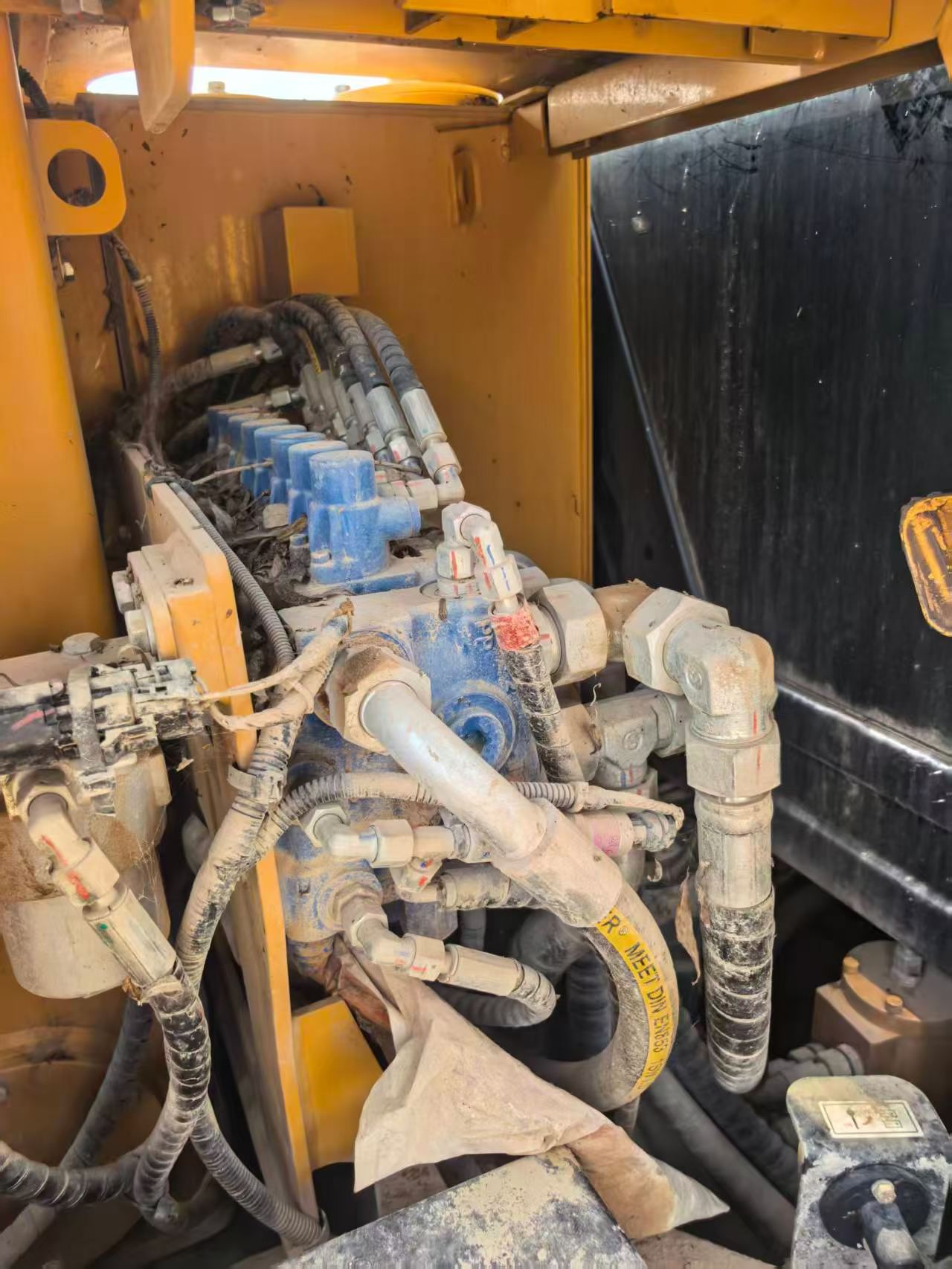 Buy Sany SY60 Used Excavator / 5