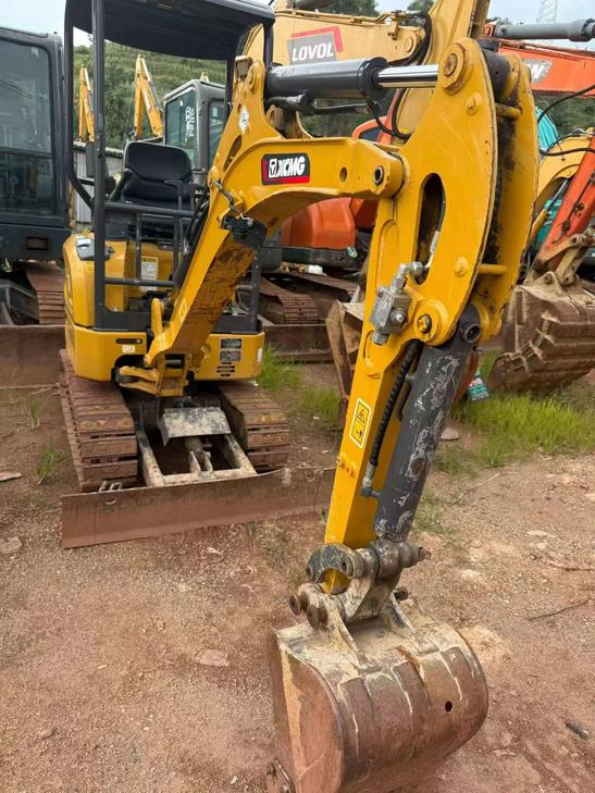 Buy XCMG XE17U Used Excavator / 1