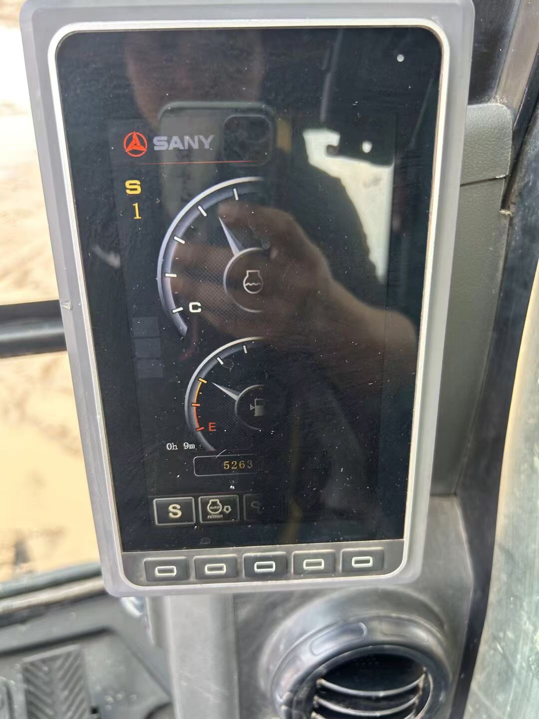 Buy Sany SY135C Used Excavator / 4