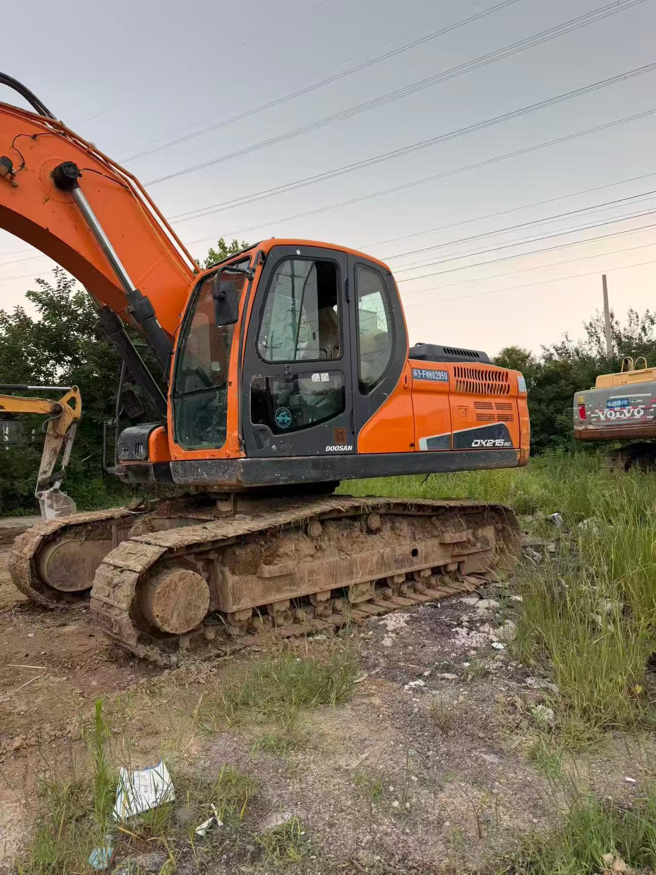 Buy Doosan DH215-7 Used Excavator / 8