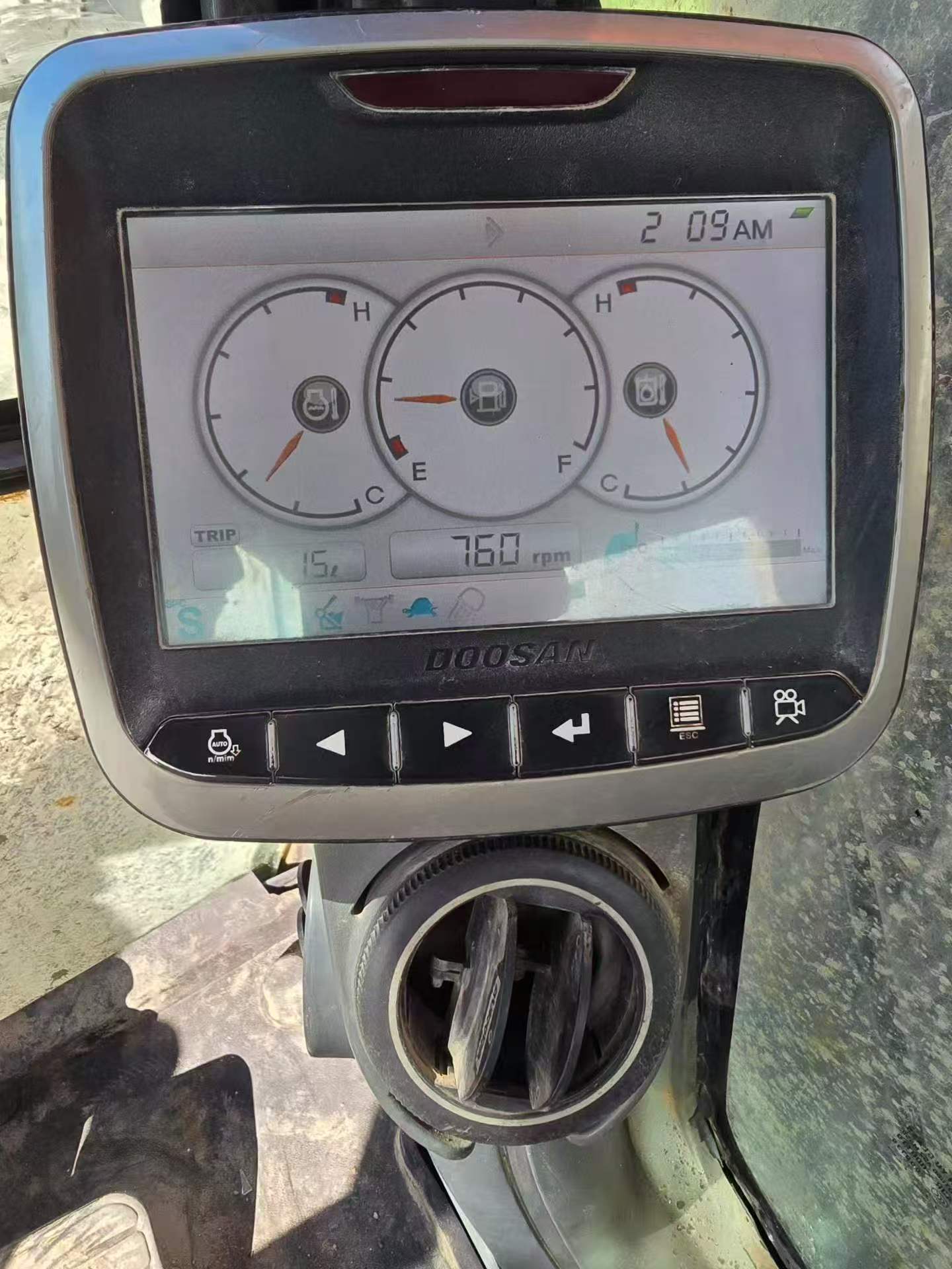 Buy Doosan DH420LC-7 Used Excavator / 4