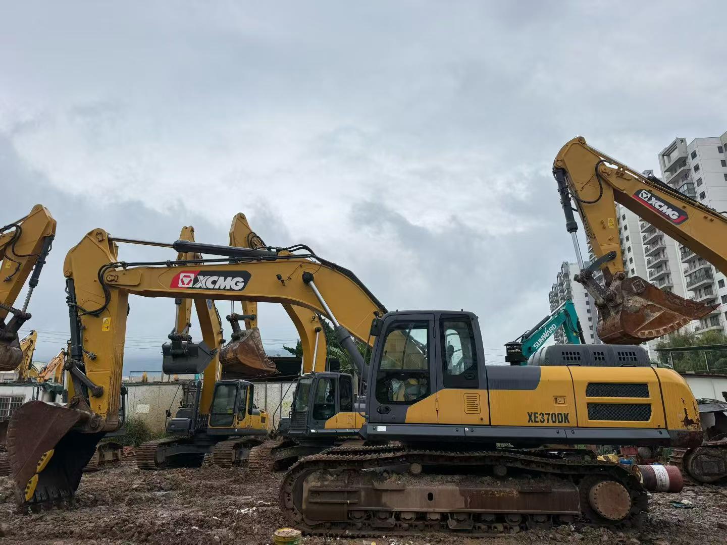 Buy XCMG XE370DK Used Excavator / 2