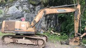 Buy Sany SY135 Used Excavator / 5 Buy Sany SY135 Used Excavator / 5