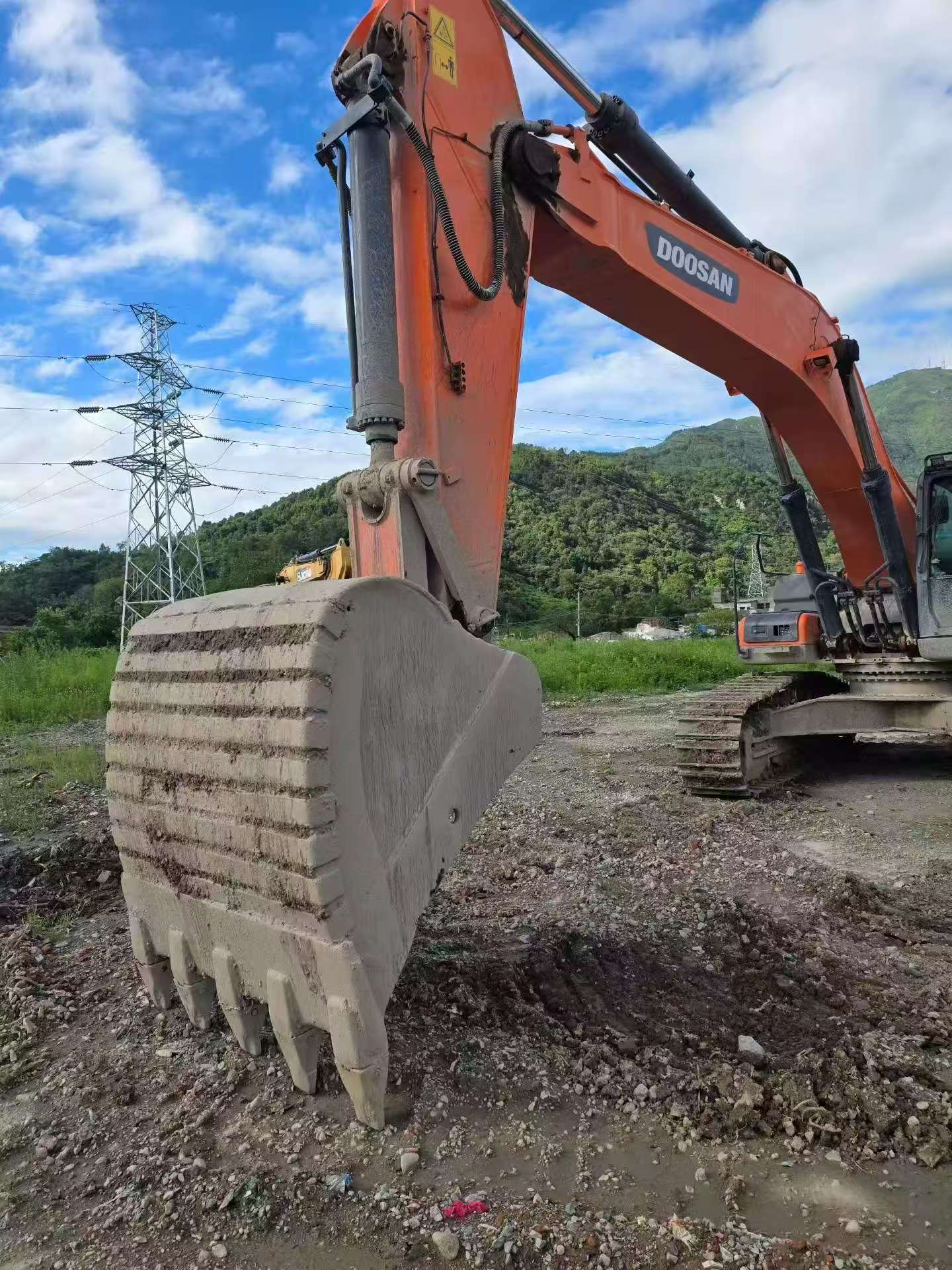 Buy Doosan DH420LC-7 Used Excavator / 9
