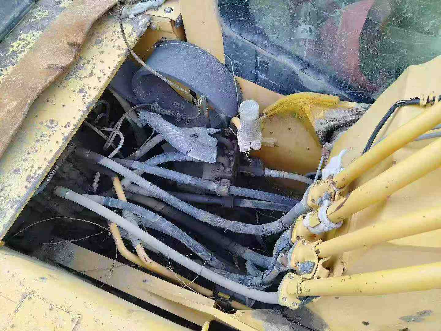 Buy Komatsu PC200-8 Used Excavator / 7