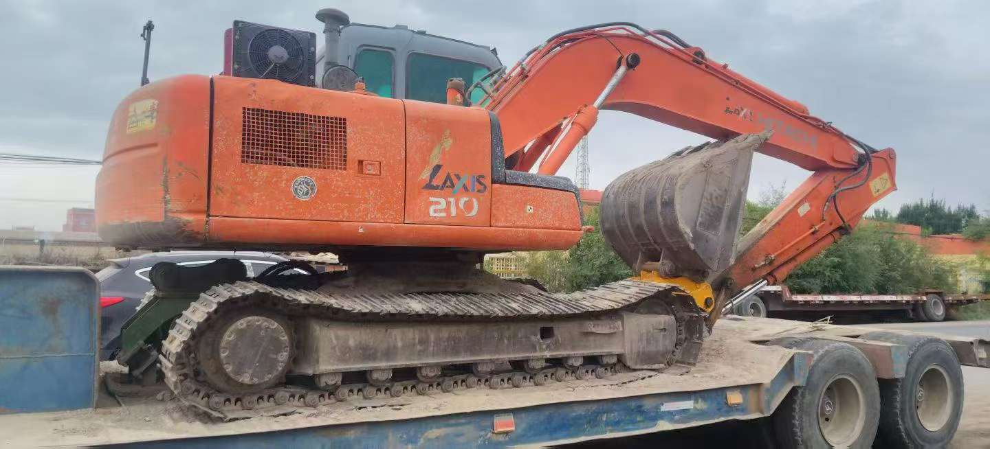 Buy Hitachi EX120-6 Used Excavator / 2