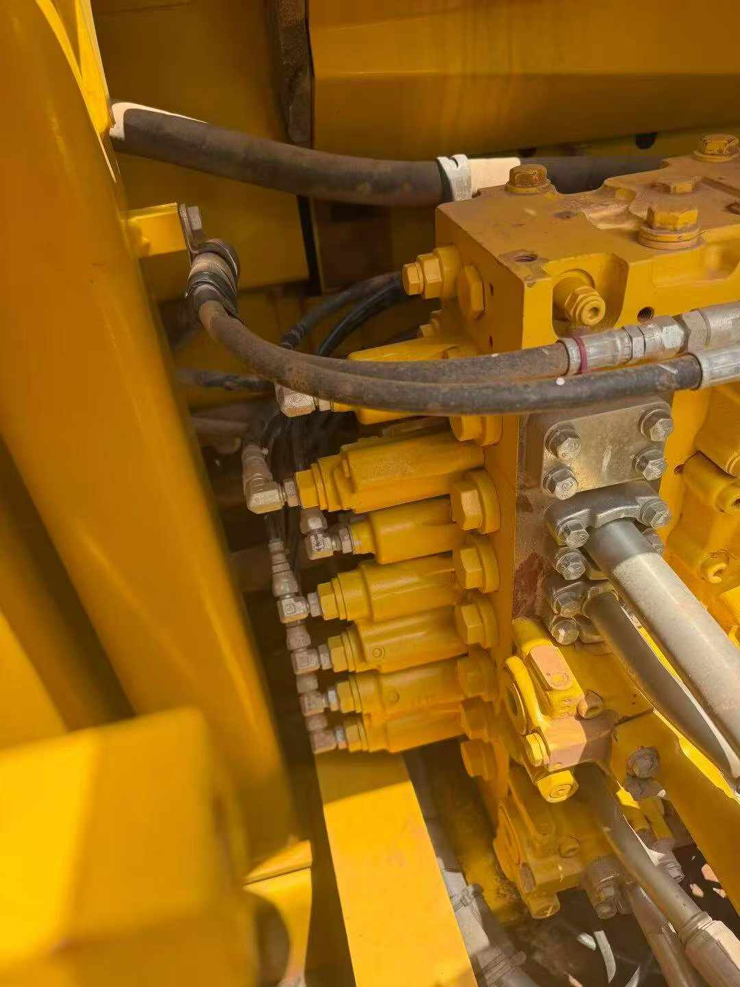 Buy Komatsu PC200 Used Excavator / 5