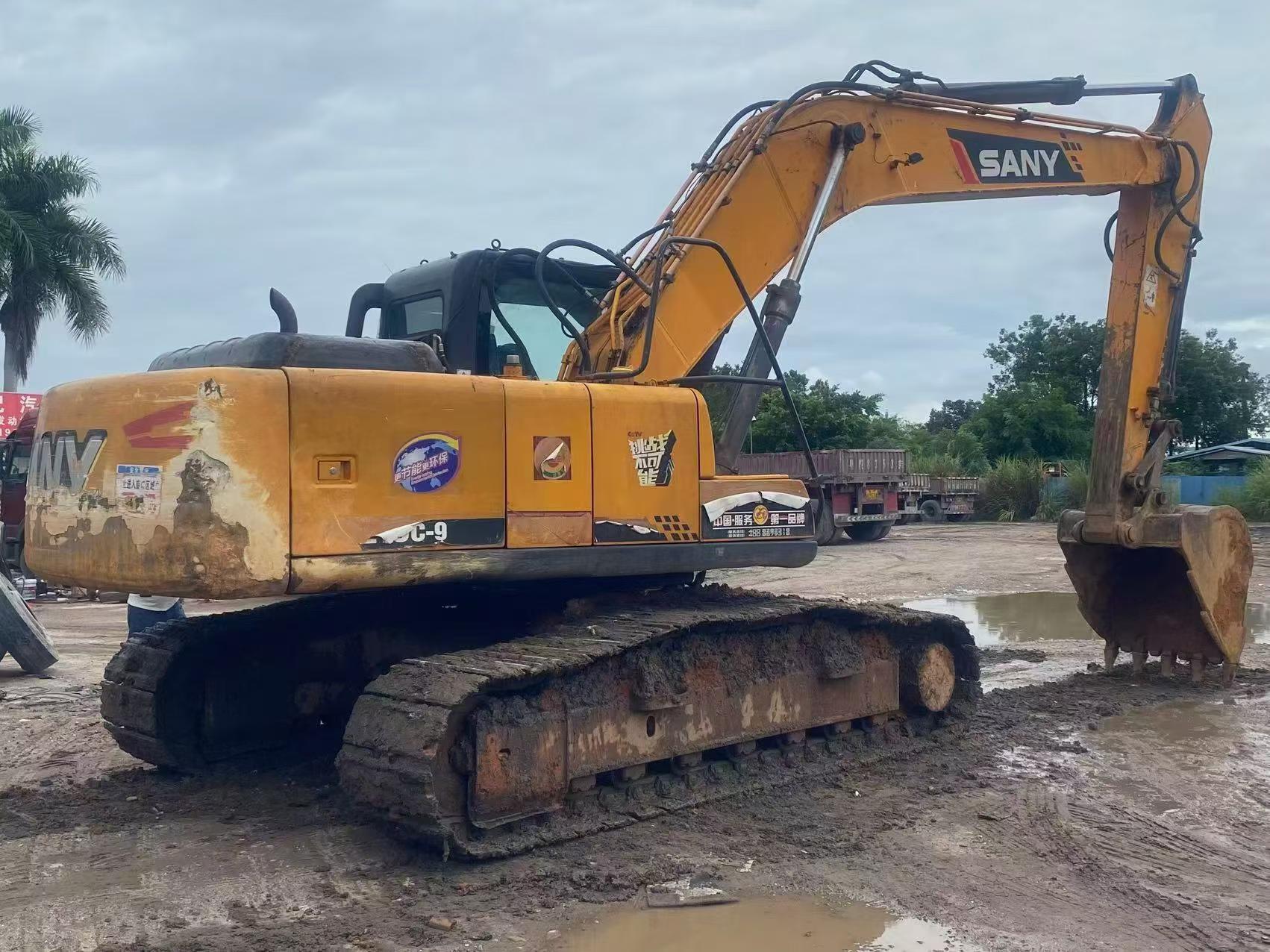 Buy Sany SY205C Used Excavator / 3