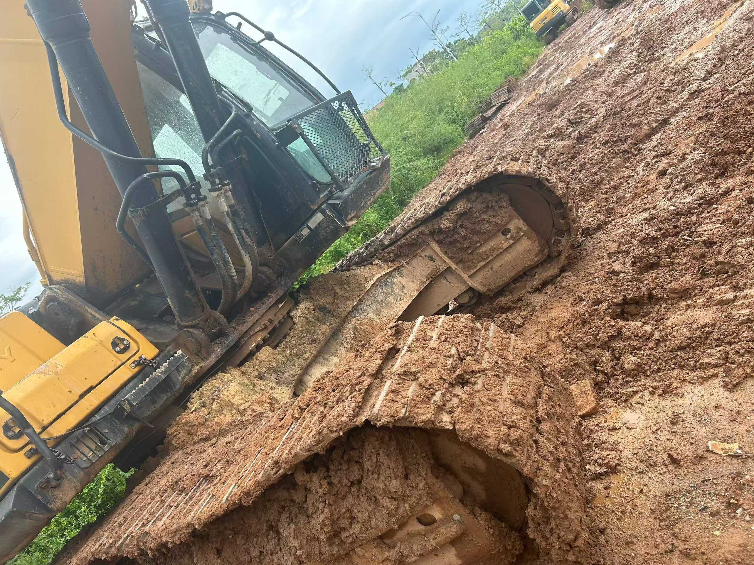Buy Sany SY305C Used Excavator / 5