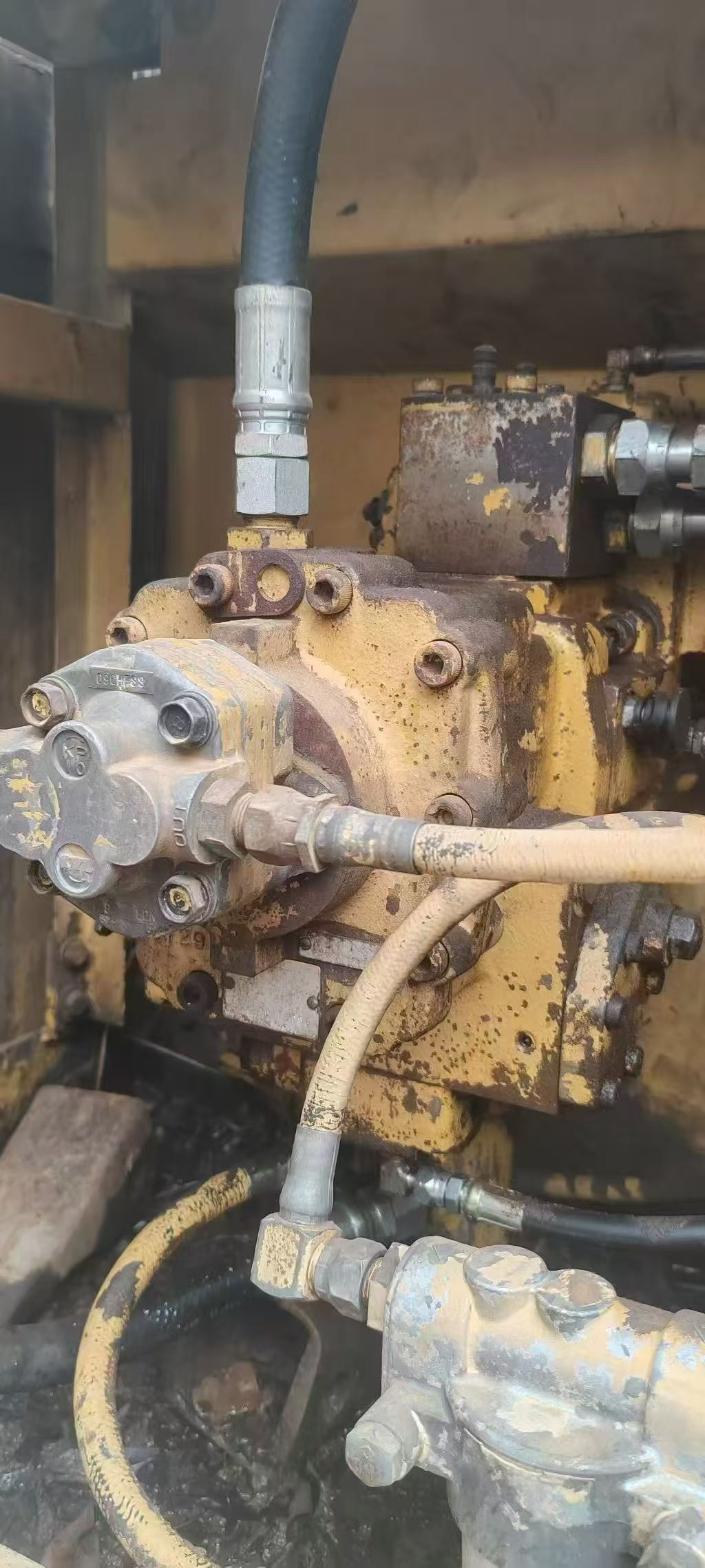 Buy Caterpillar Used Excavator / 2