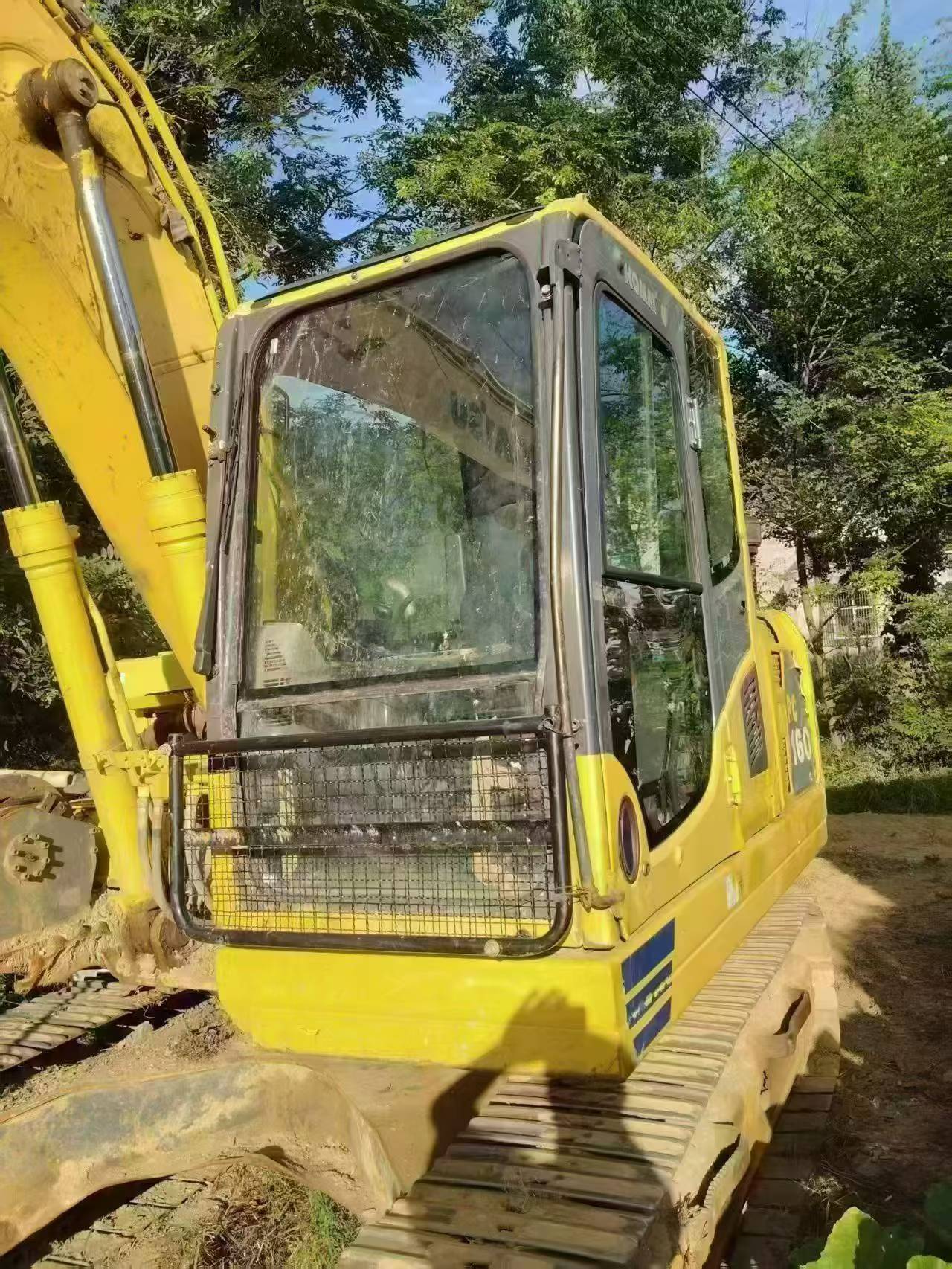 Buy Komatsu PC130 Used Excavator / 3