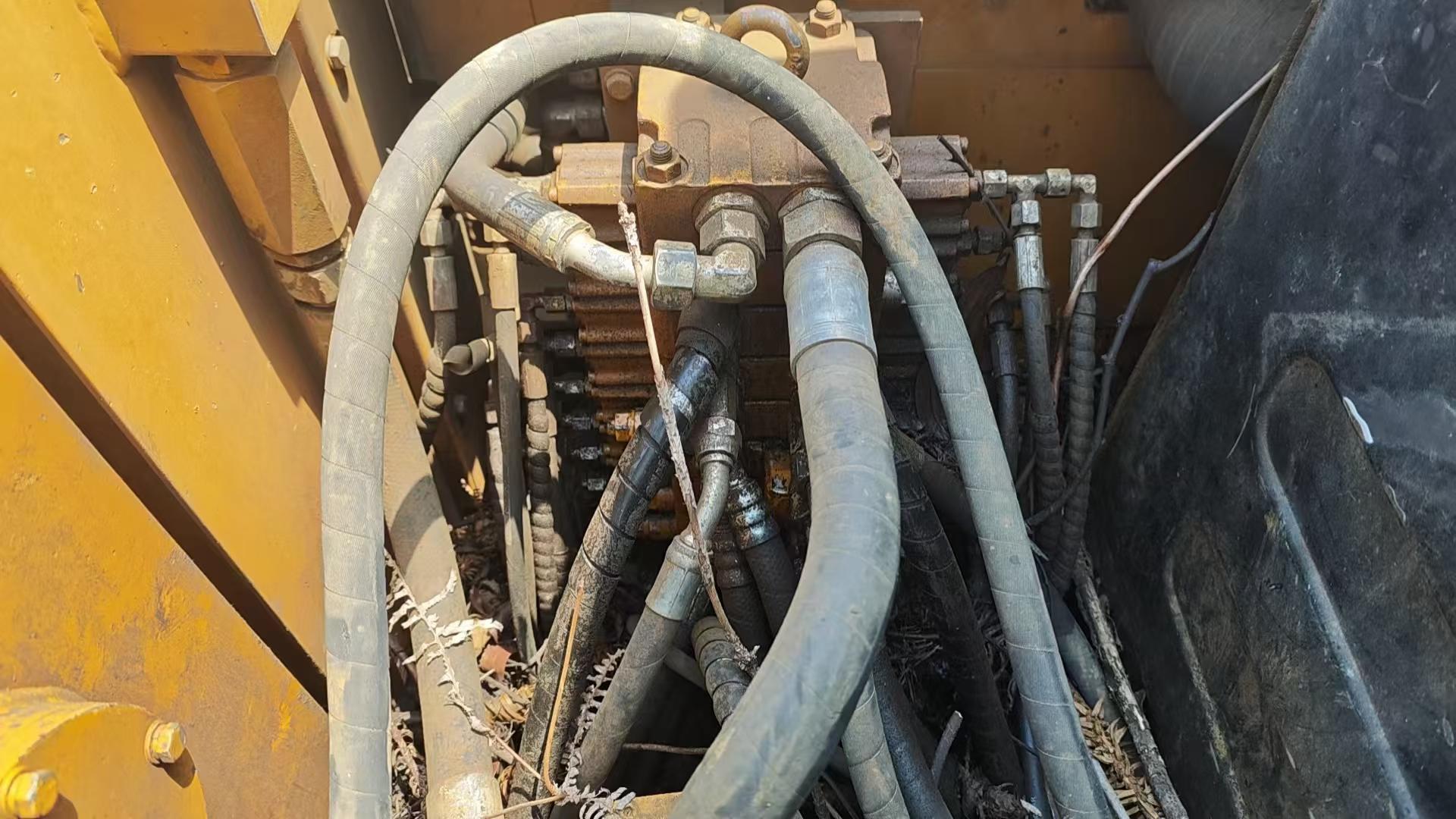 Buy Sany SY95C Used Excavator / 9