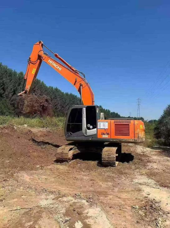 Buy Hitachi EX200 Used Excavator / 1