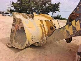 Buy XCMG XE550DK Used Excavator / 2 Buy XCMG XE550DK Used Excavator / 2