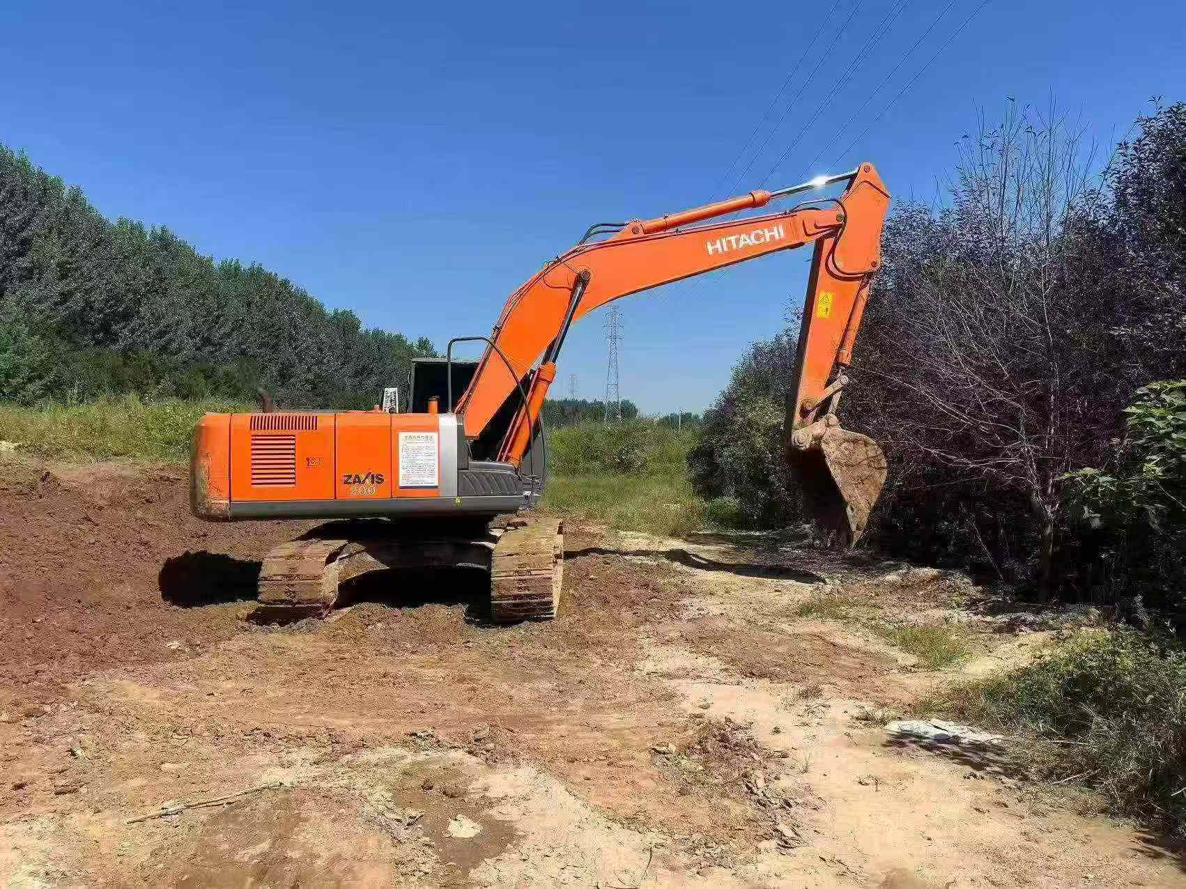 Buy Hitachi EX200 Used Excavator / 2