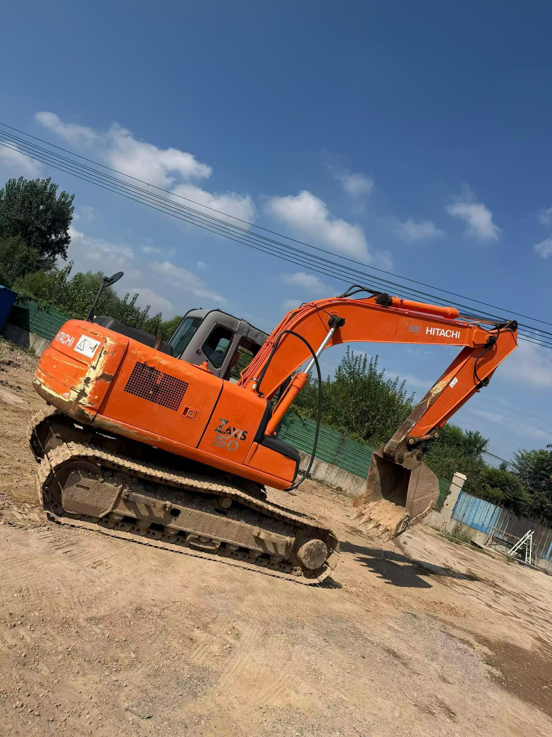 Buy Hitachi EX130H-5 Used Excavator / 3