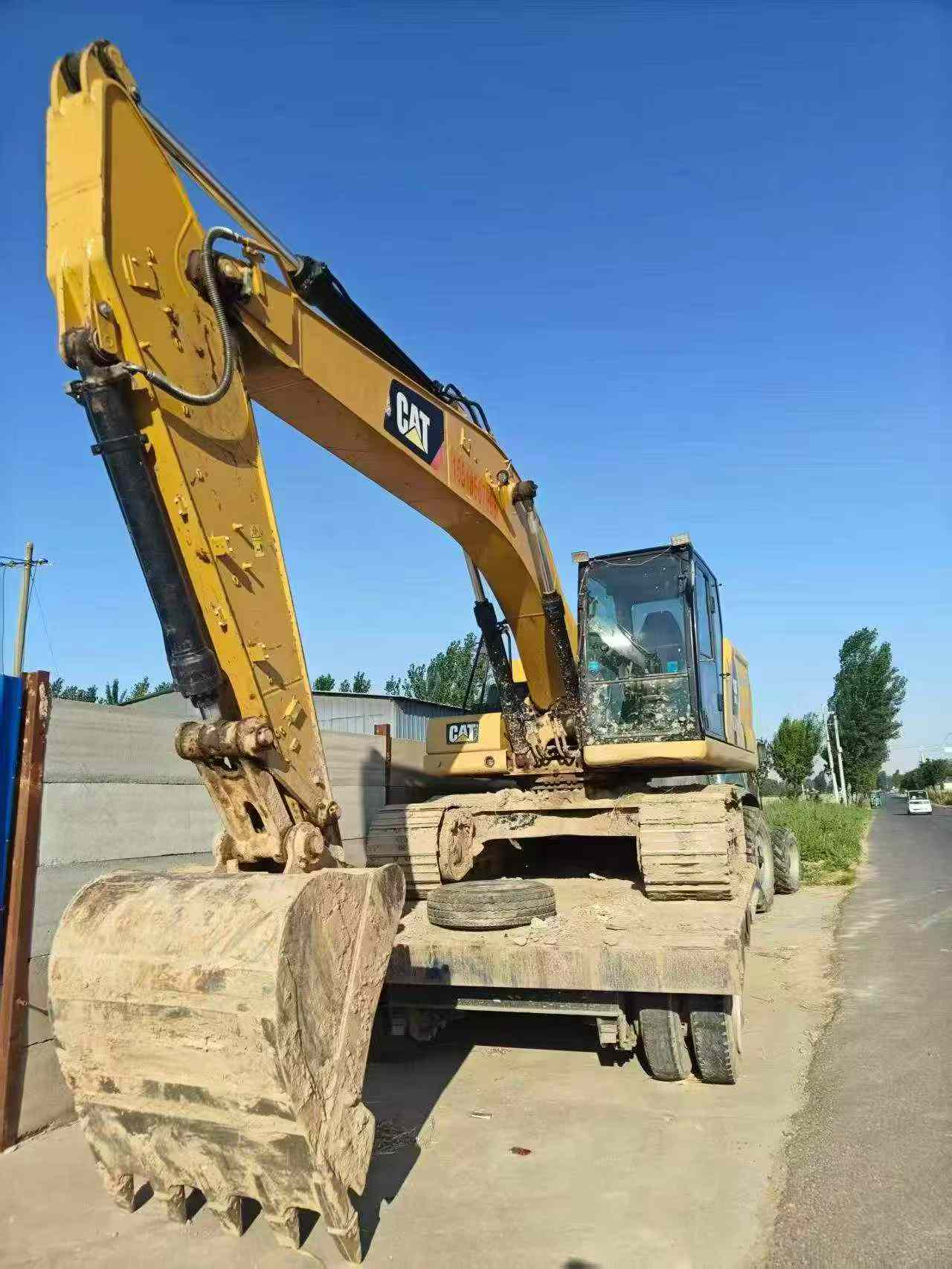 Buy Caterpillar 320GC Used Excavator / 4