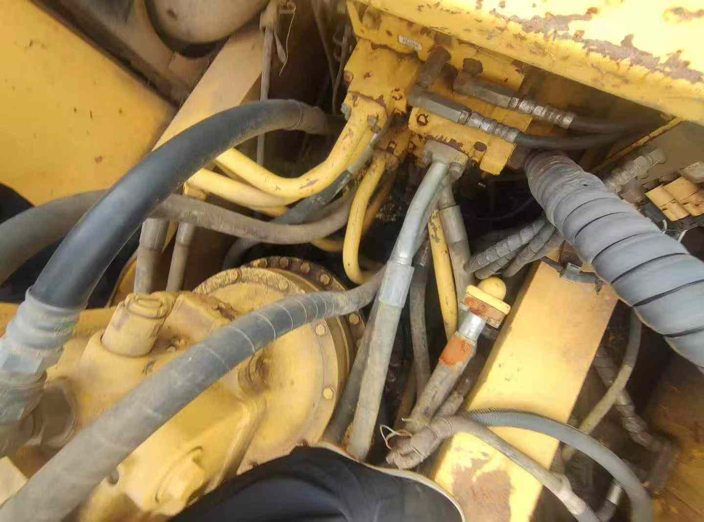 Buy Komatsu PC450-8 Used Excavator / 4