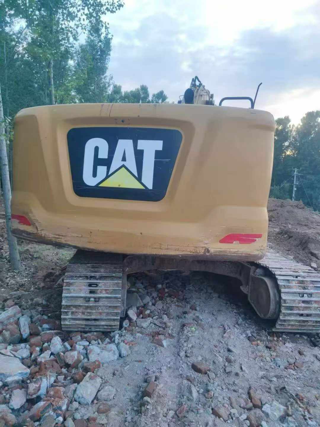 Buy Caterpillar 323 Used Excavator / 4