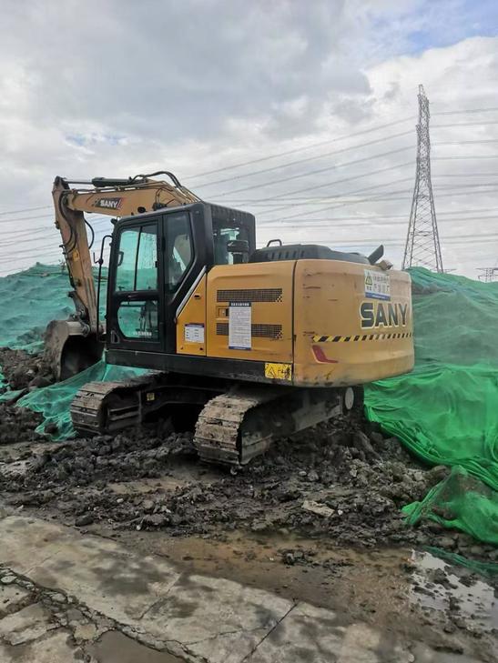 Buy Sany SY125C Used Excavator / 1