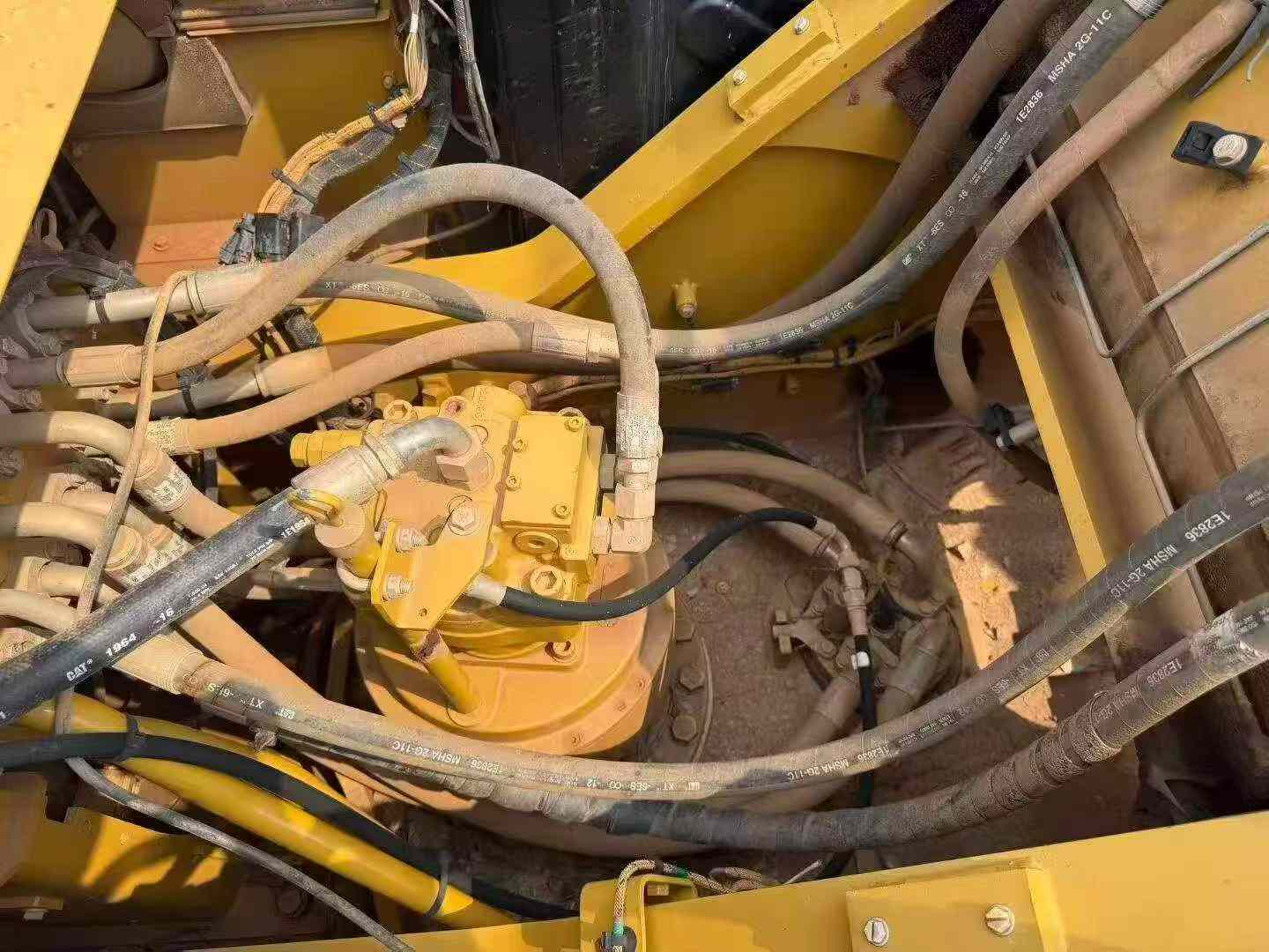 Buy Caterpillar 330B Used Excavator / 2