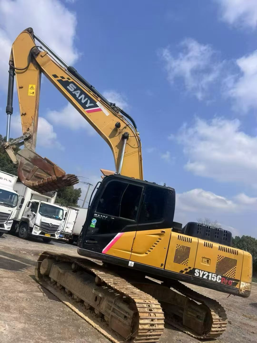 Buy Sany SY205C Used Excavator / 2