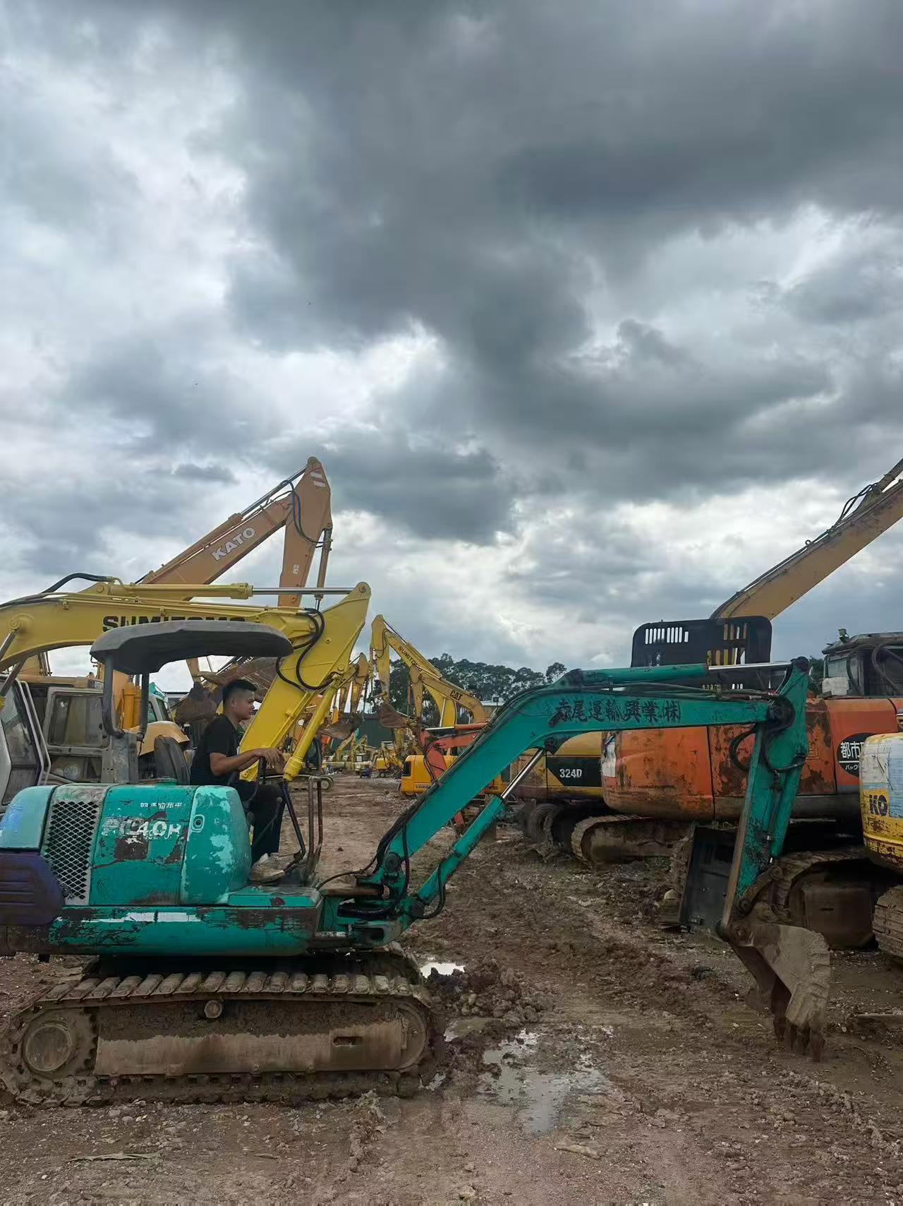Buy Komatsu PC30-7 Used Excavator / 3