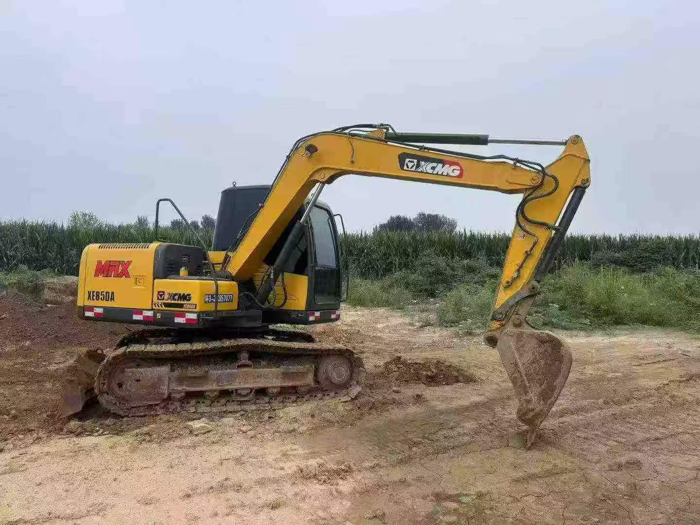 Buy XCMG XE85C Used Excavator / 2