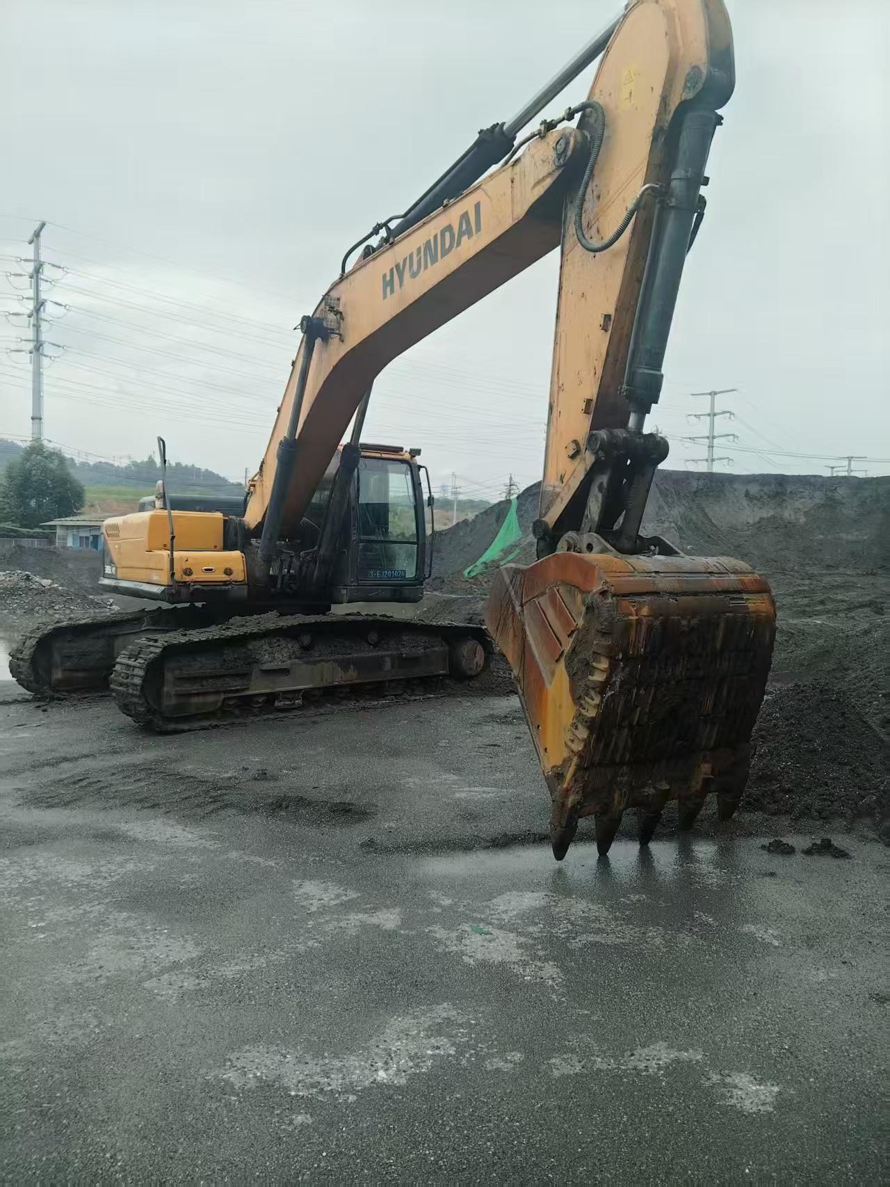 Buy Hyundai R350LVS Used Excavator / 3