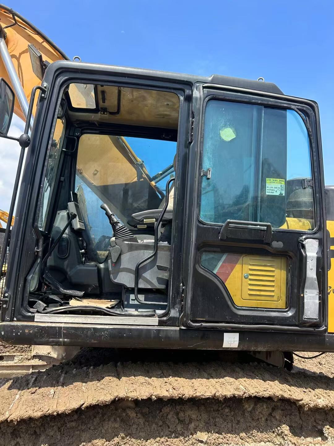 Buy Sany SY215C Used Excavator / 4