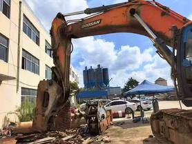 Buy Doosan DH200-3 Used Excavator / 7 Buy Doosan DH200-3 Used Excavator / 7