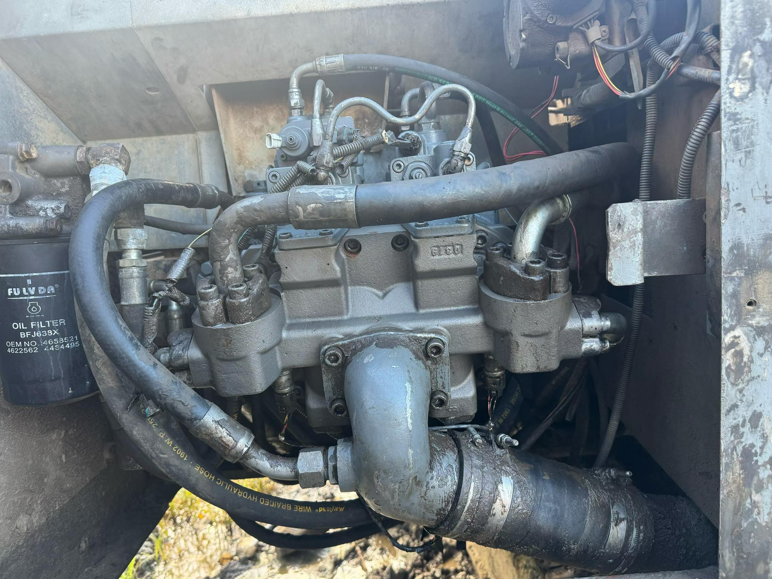 Buy Hitachi ZX200-6 Used Excavator / 3