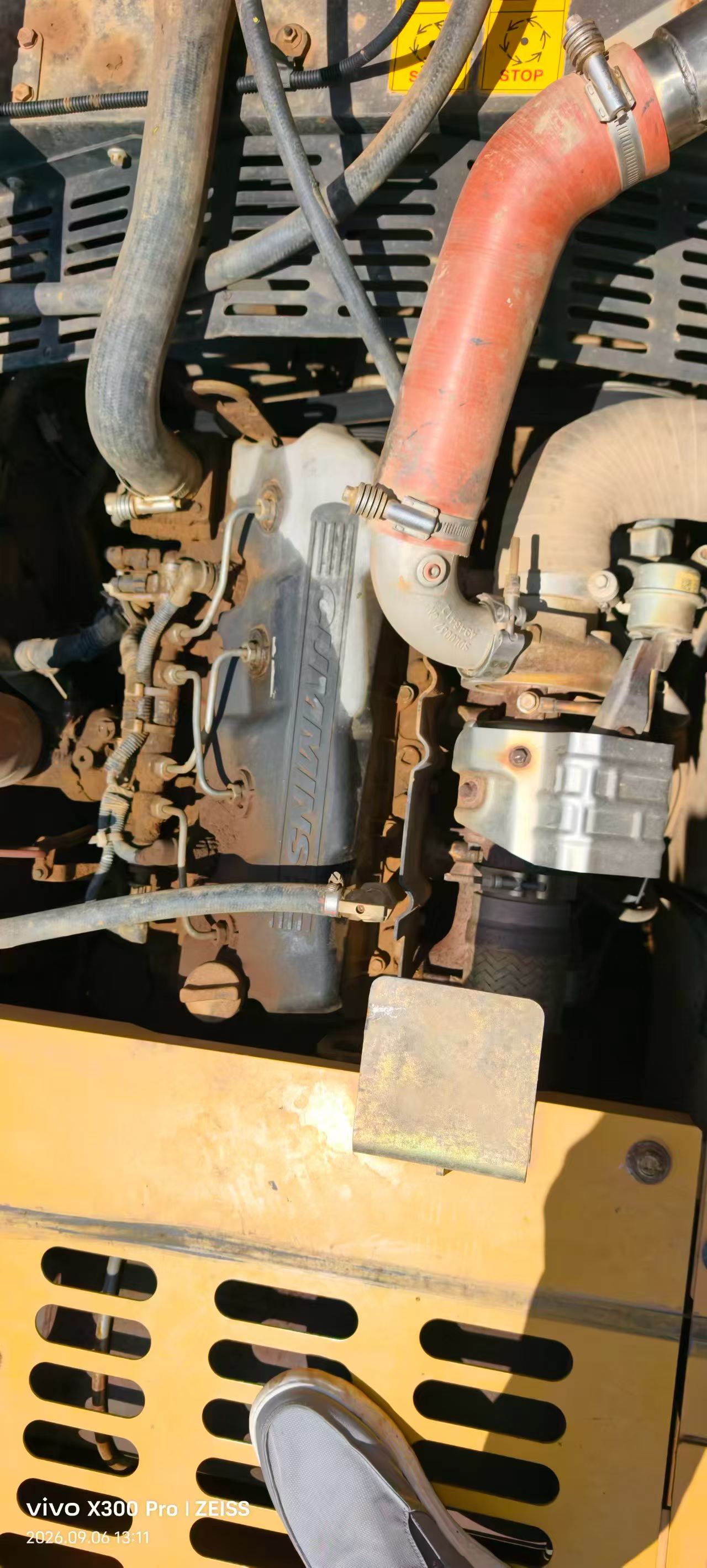 Buy XCMG XE135B Used Excavator / 5