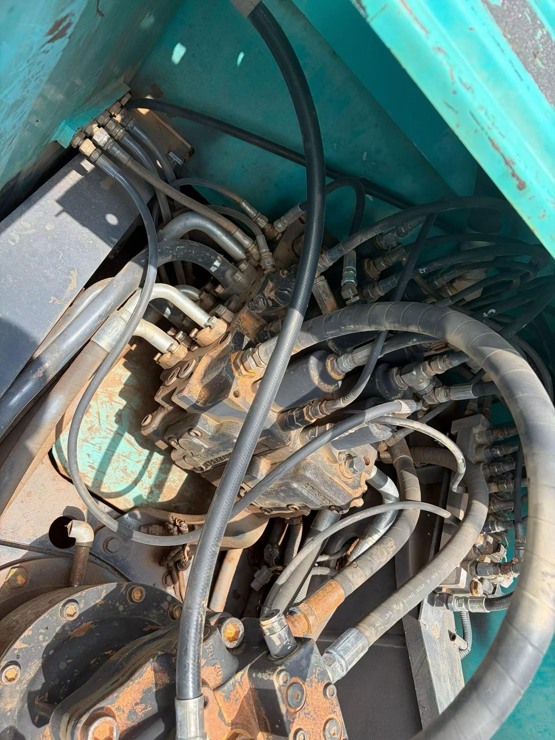 Buy Kobelco SK210 Used Excavator / 4