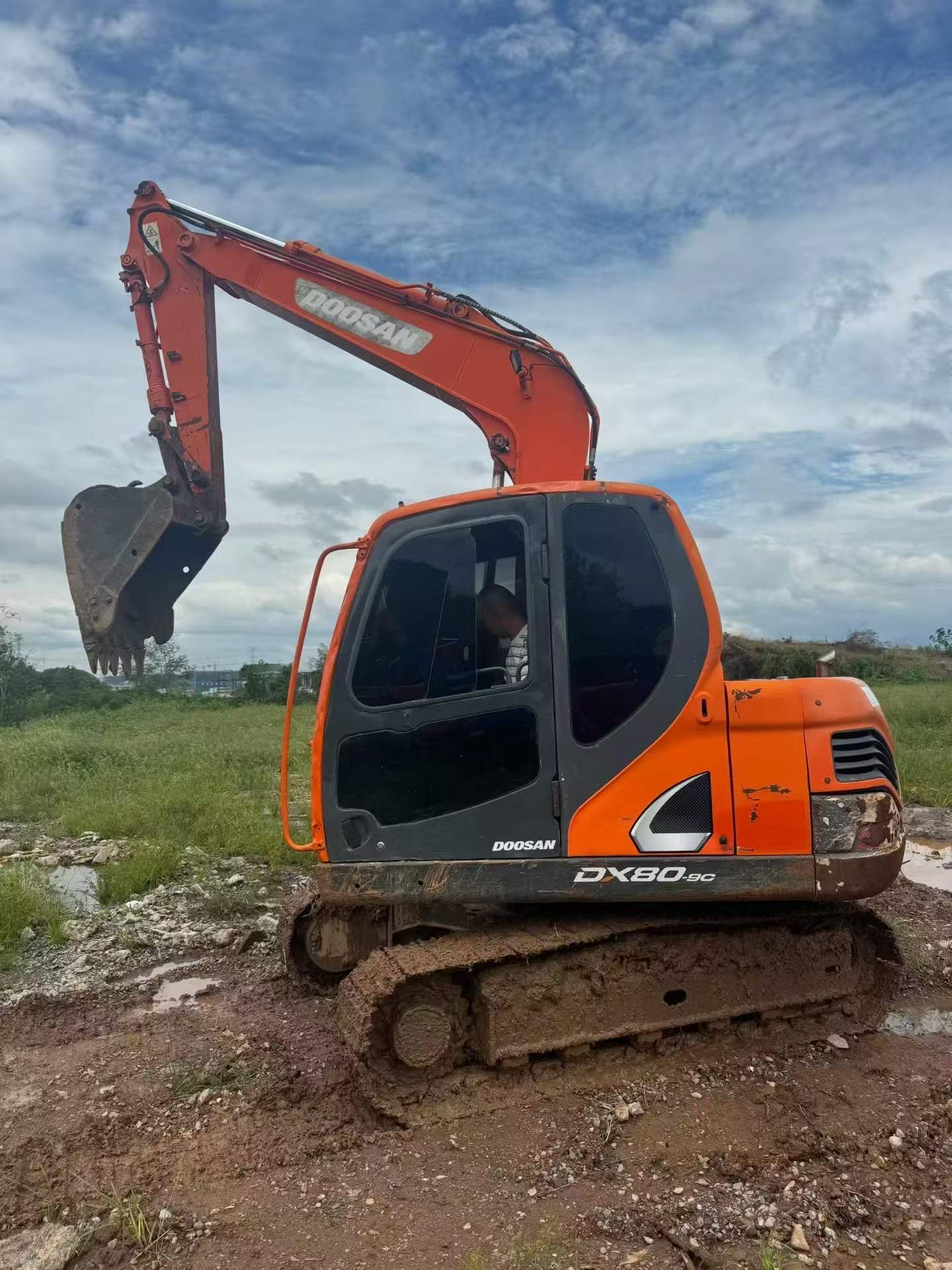 Buy Doosan DX80 Used Excavator / 2