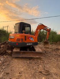 Buy Doosan DH55 Used Excavator / 2 Buy Doosan DH55 Used Excavator / 2